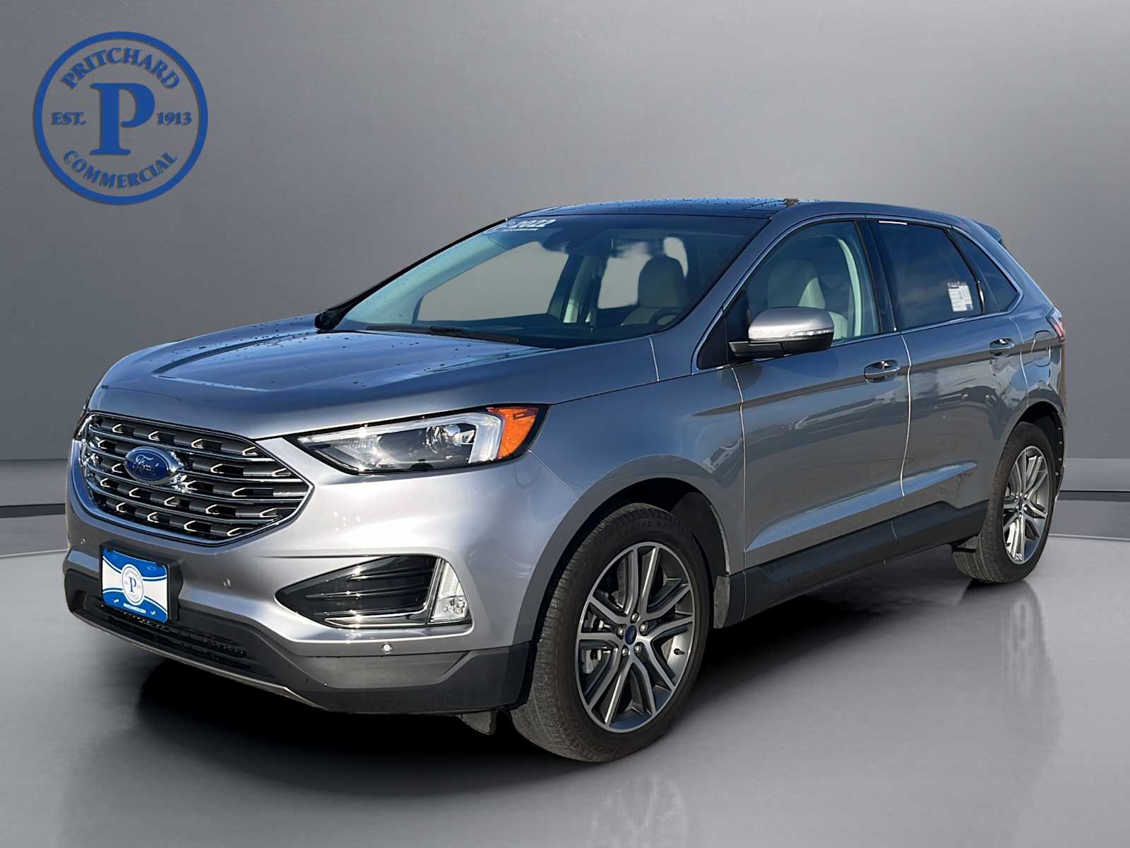 2022 Ford Edge Titanium photo 3