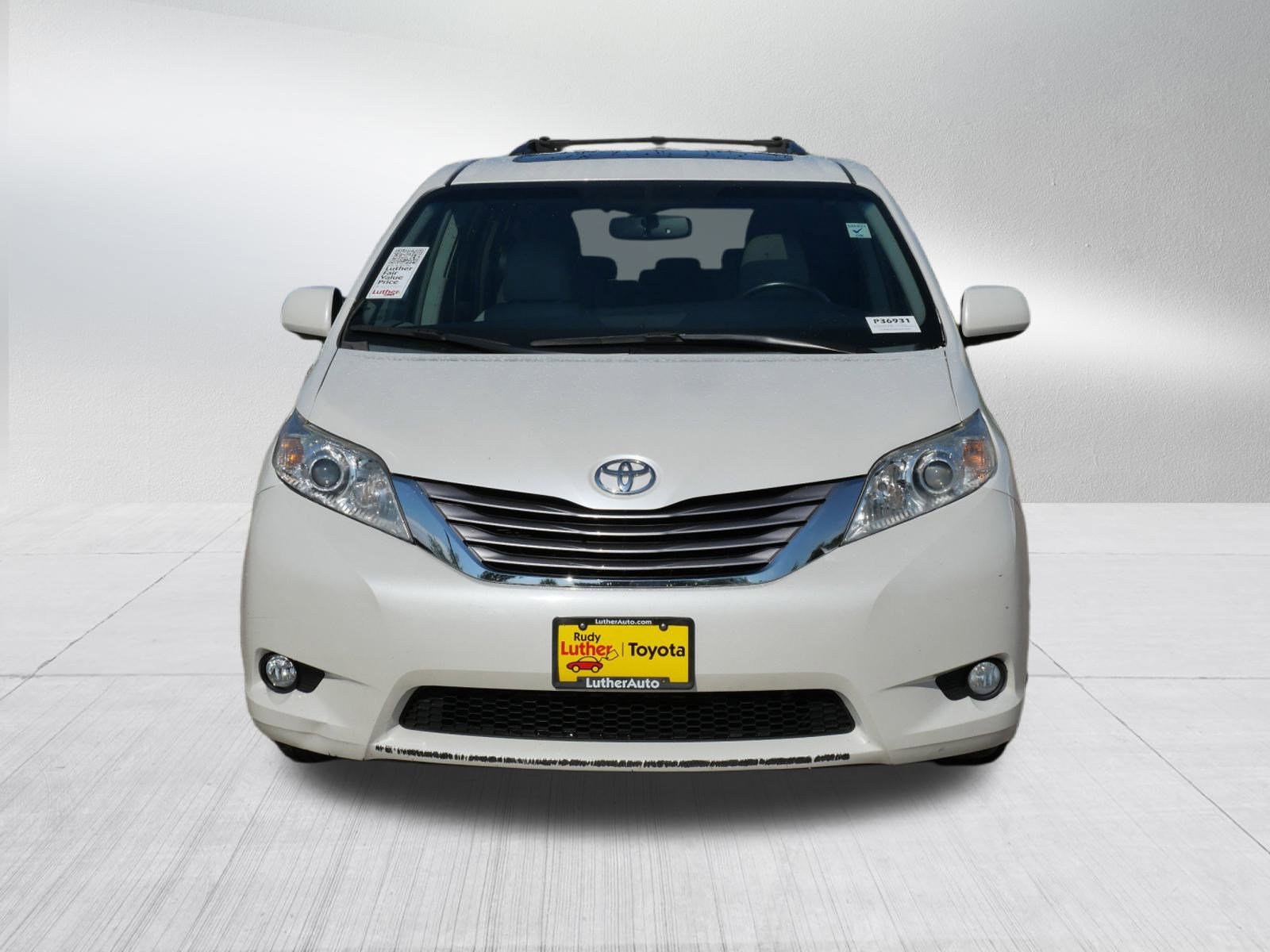 Used 2015 Toyota Sienna XLE with VIN 5TDDK3DC8FS097469 for sale in Golden Valley, Minnesota
