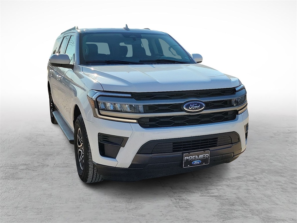 2024 Ford Expedition MAX XLT photo 2