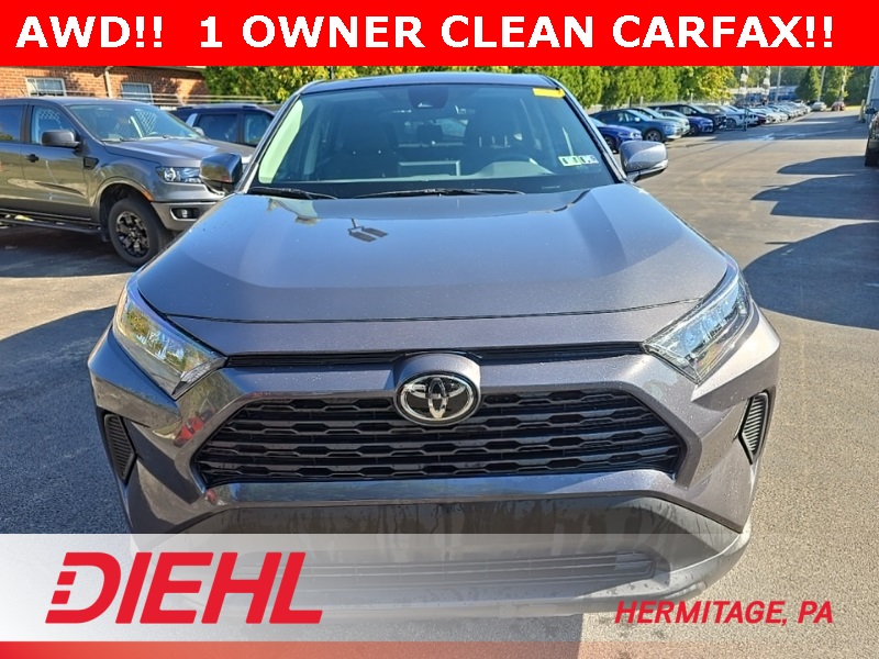 2022 Toyota RAV4 LE photo 2