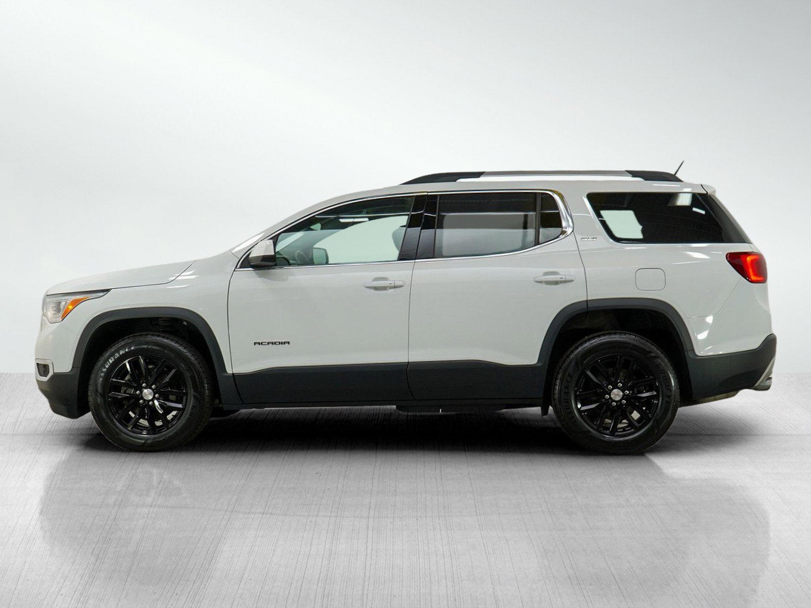 Used 2019 GMC Acadia SLT-1 with VIN 1GKKNULS0KZ232292 for sale in Burnsville, Minnesota