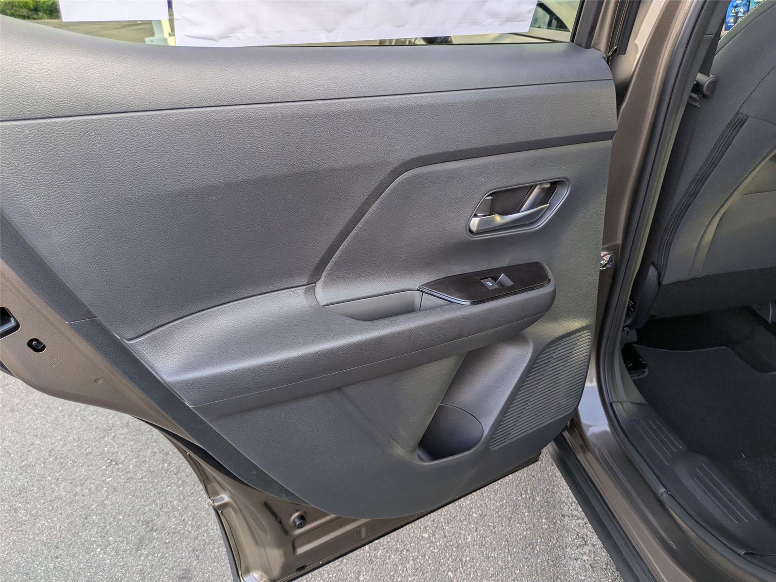 2026 Nissan Kicks SV photo 22