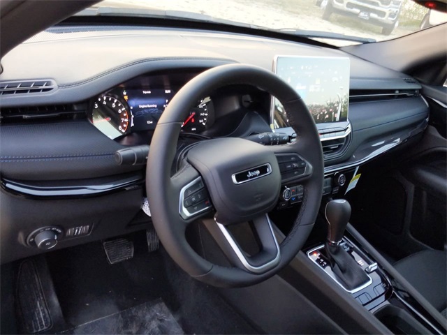 2026 Jeep Compass Latitude Altitude photo 10