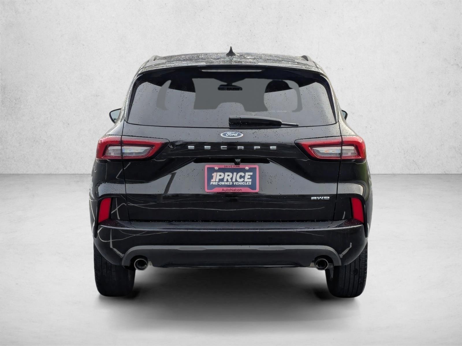 2024 Ford Escape ST-Line photo 3