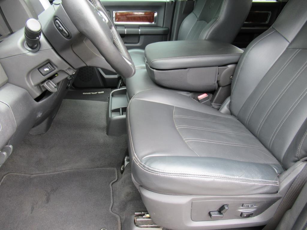 2010 Ram 2500 Laramie photo 13
