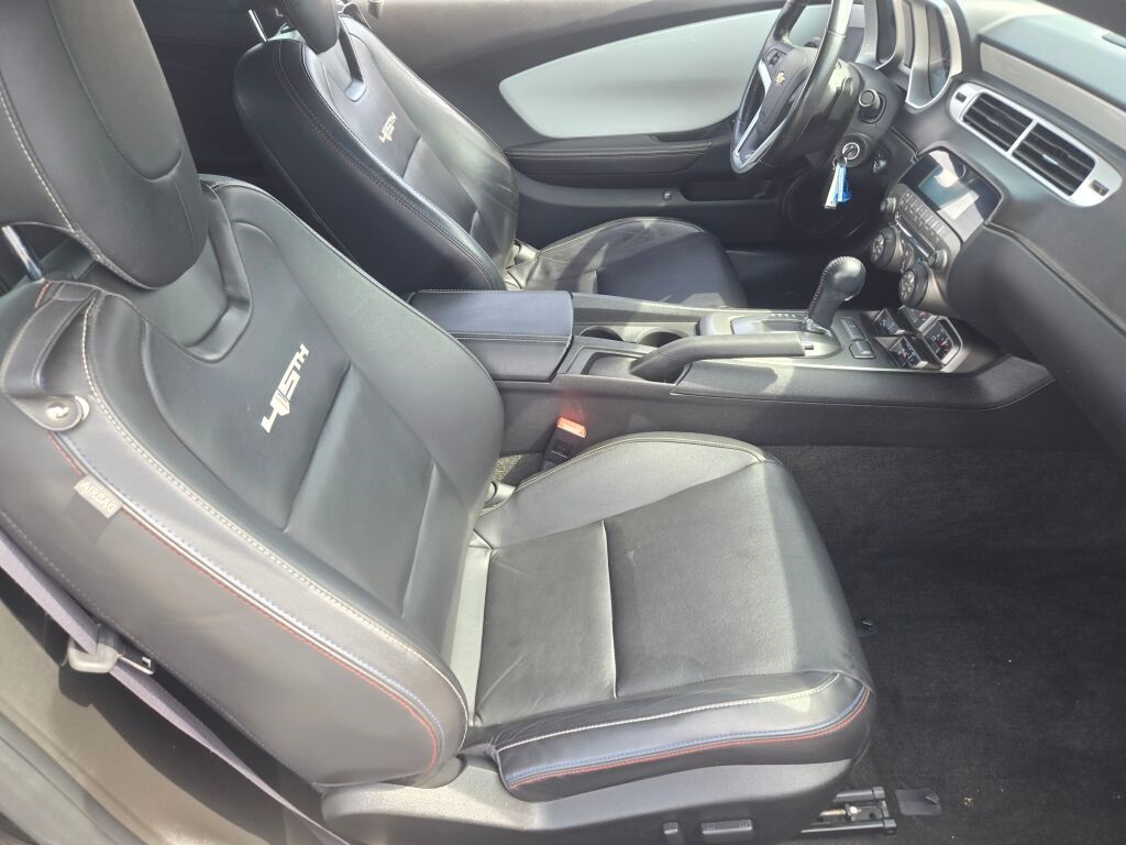2012 Chevrolet Camaro SS photo 5