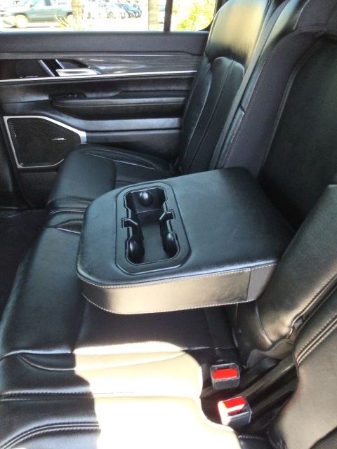 2023 Jeep Wagoneer L Series II photo 29