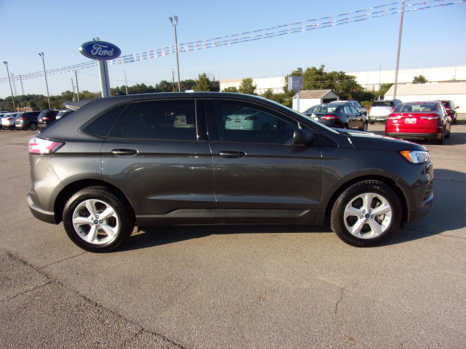 2019 Ford Edge SE photo 7