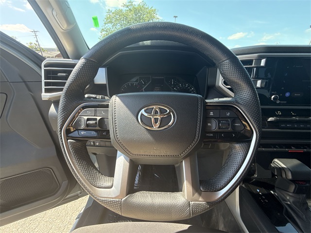 2022 Toyota Tundra SR5 CrewMax photo 14