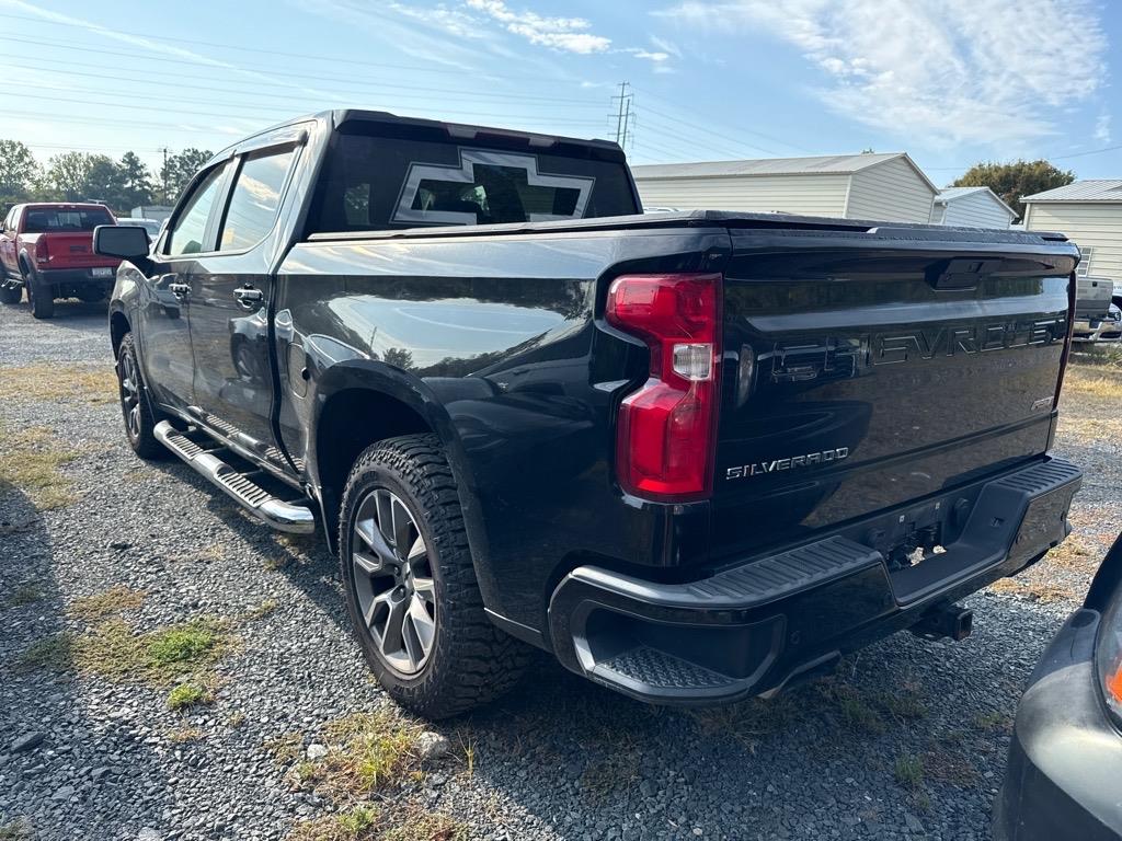 2019 Chevrolet Silverado 1500 RST photo 3