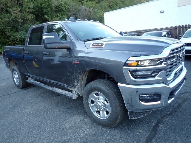 2026 Ram 3500 Tradesman photo 8