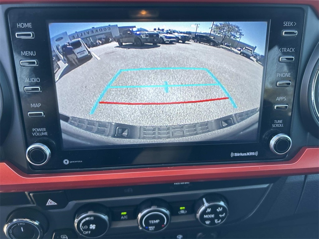 2020 Toyota Tacoma TRD Off-Road photo 32