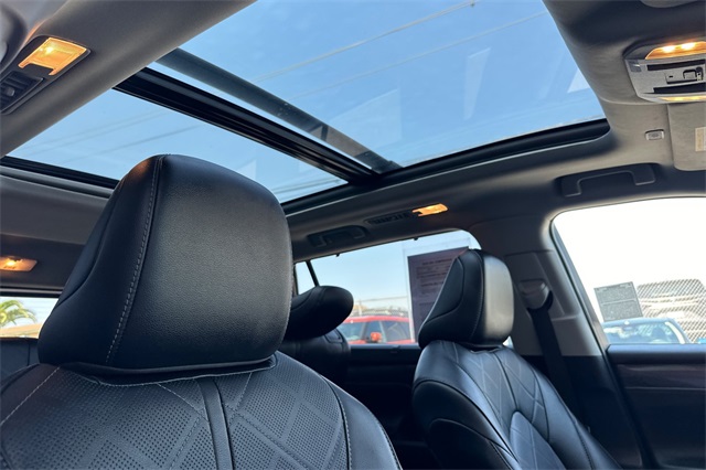 2024 Toyota Highlander Platinum photo 16