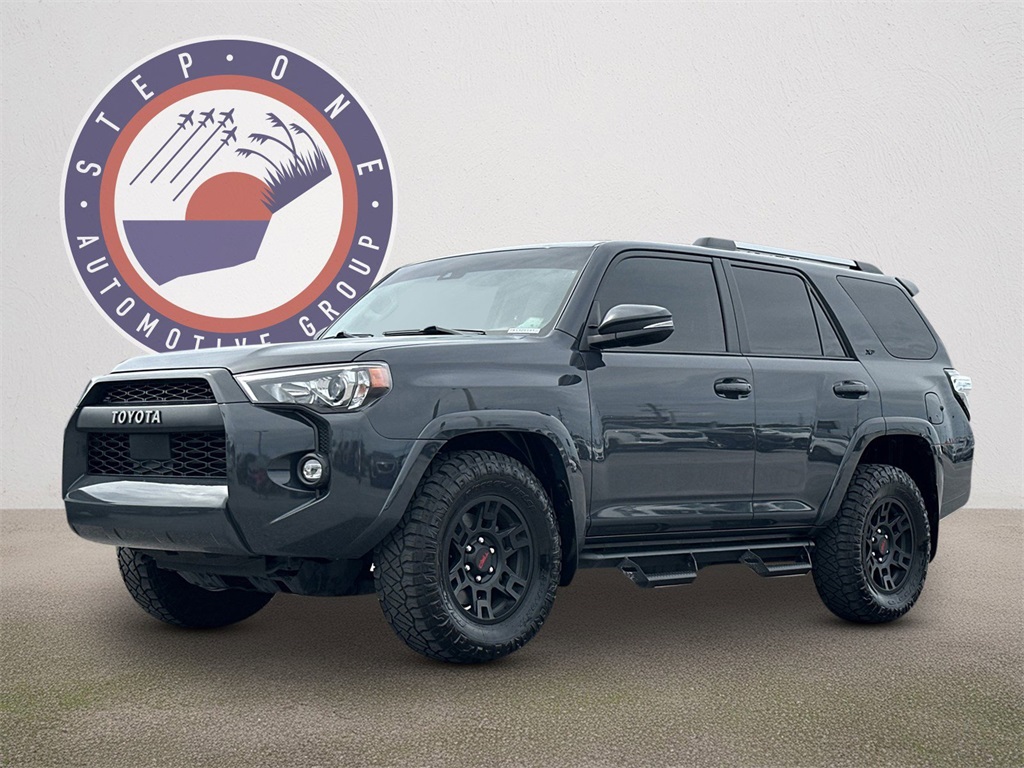 2024 Toyota 4Runner SR5 Premium photo 2
