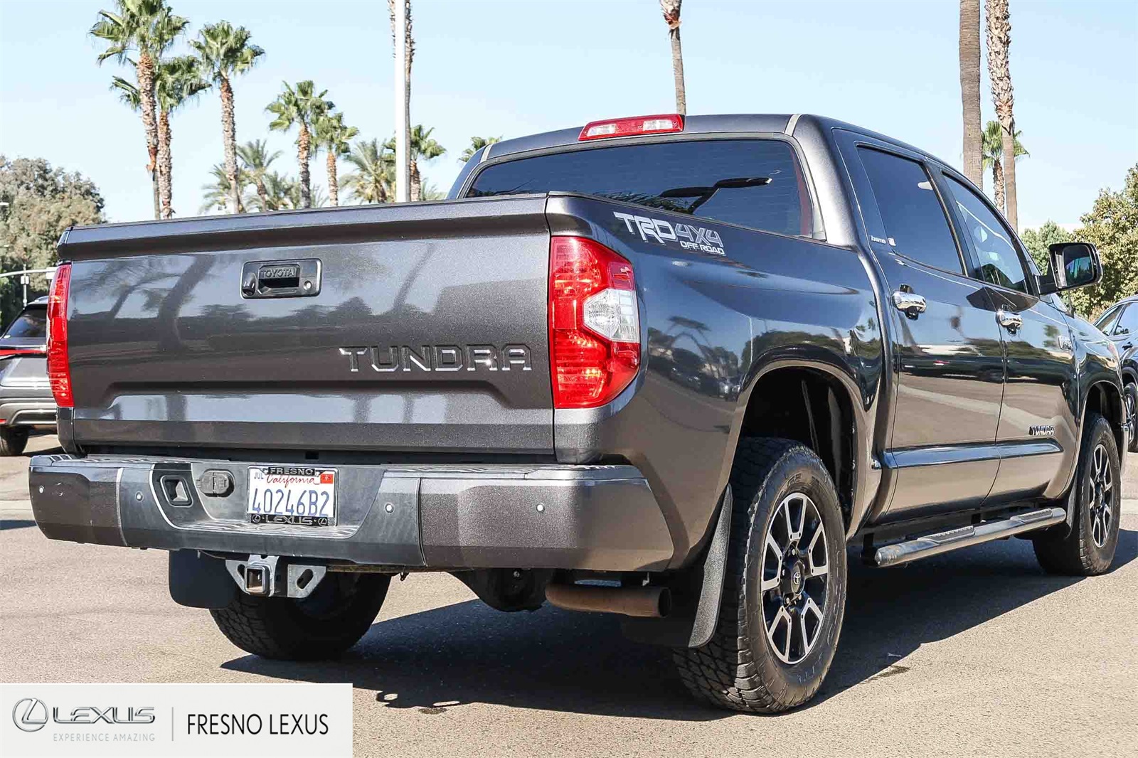2016 Toyota Tundra Limited CrewMax photo 6