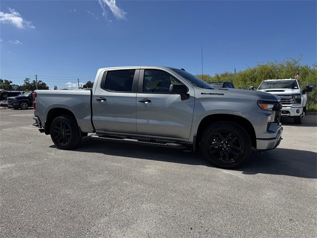 2026 Chevrolet Silverado 1500 Custom photo 2