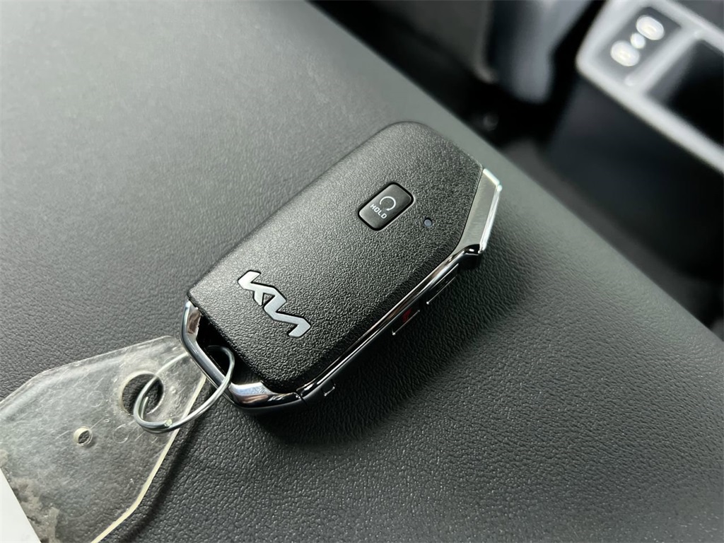 2026 Kia Seltos EX photo 32