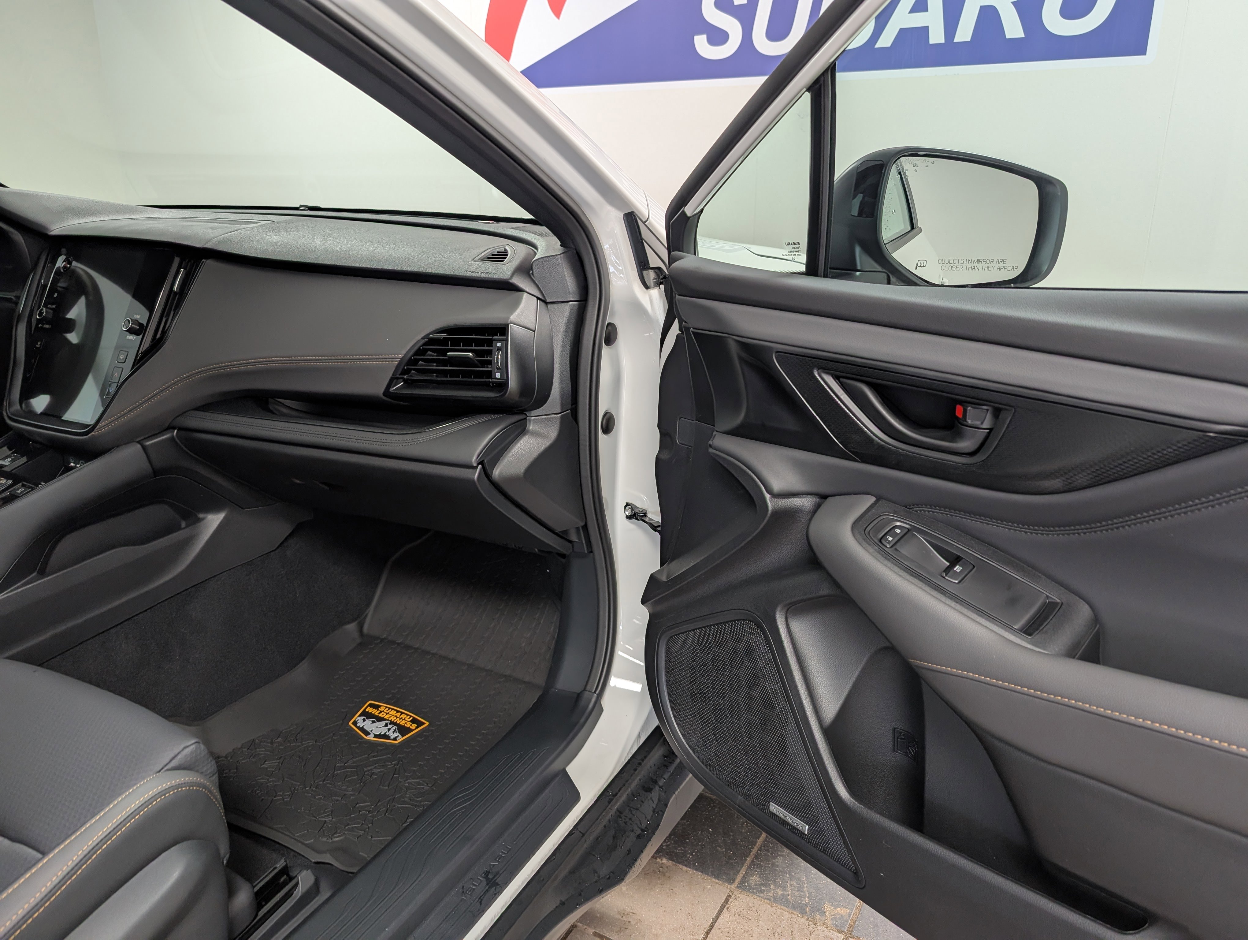 2025 Subaru Outback Wilderness photo 18