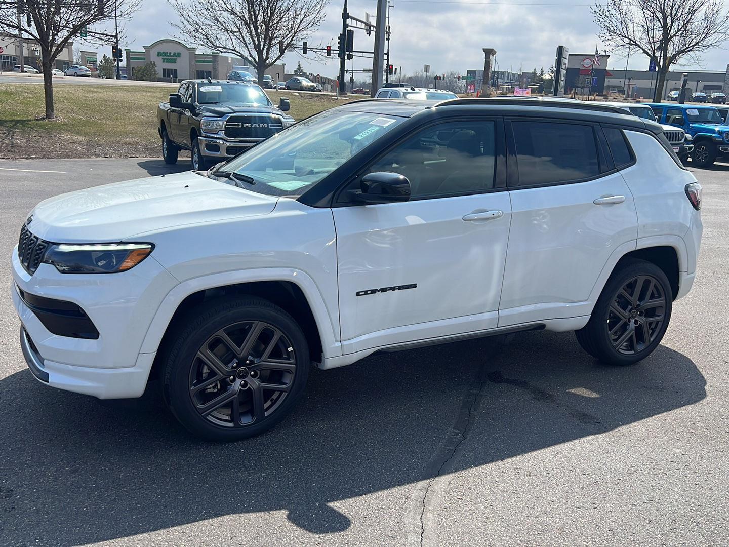 2025 Jeep Compass Limited's photo