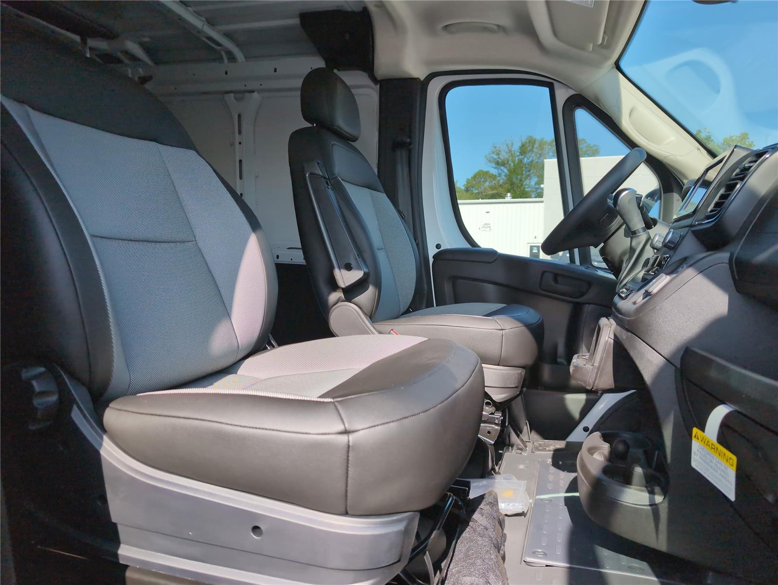2025 Ram ProMaster 1500 photo 28