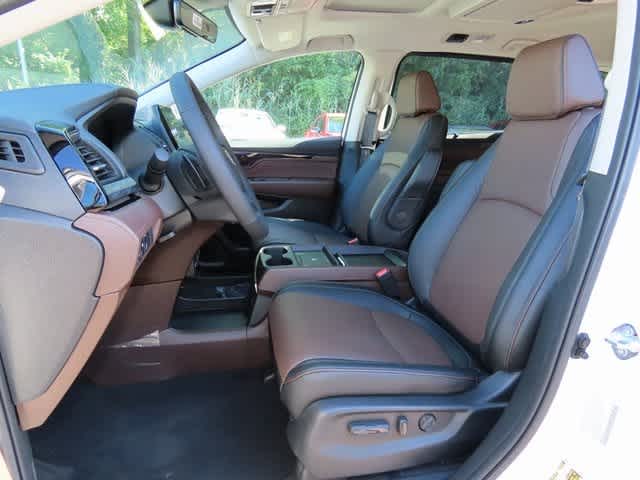 2026 Honda Odyssey Elite photo 9