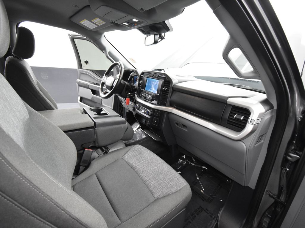 2022 Ford F-150 XLT photo 38