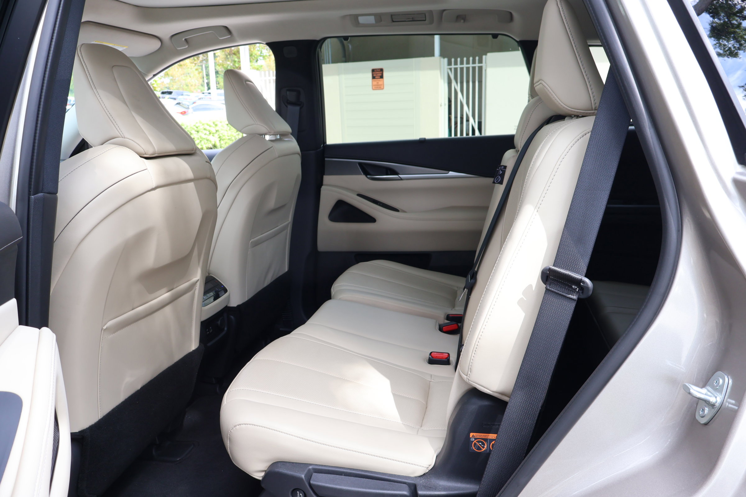 2024 Infiniti QX60 Luxe photo 16
