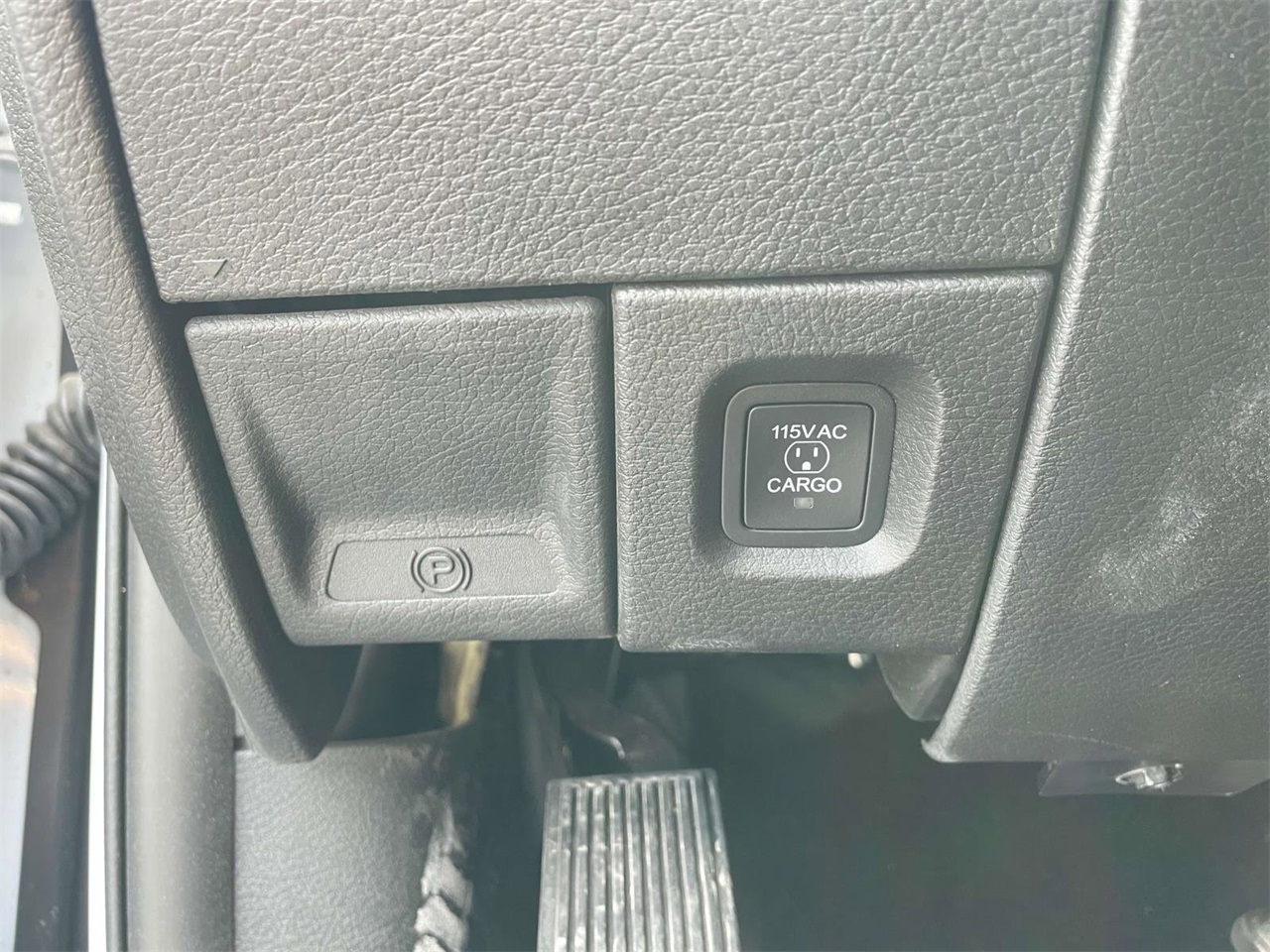 2025 Ram 2500 Big Horn photo 13