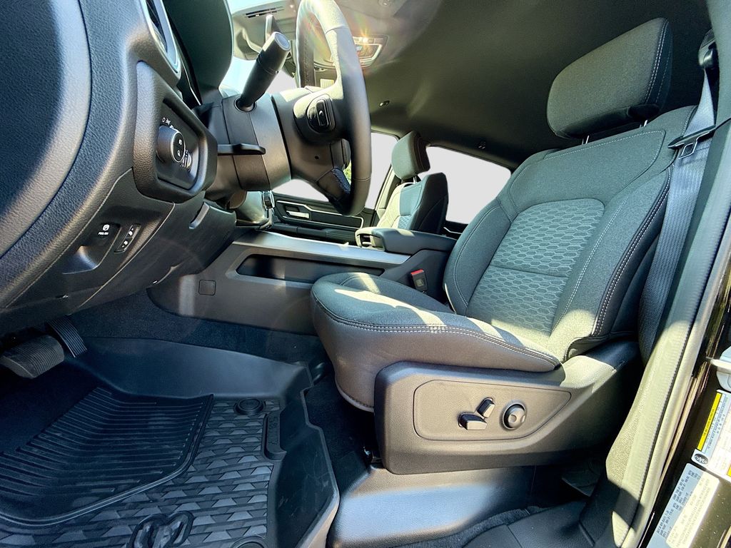 2026 Ram 1500 Big Horn photo 12