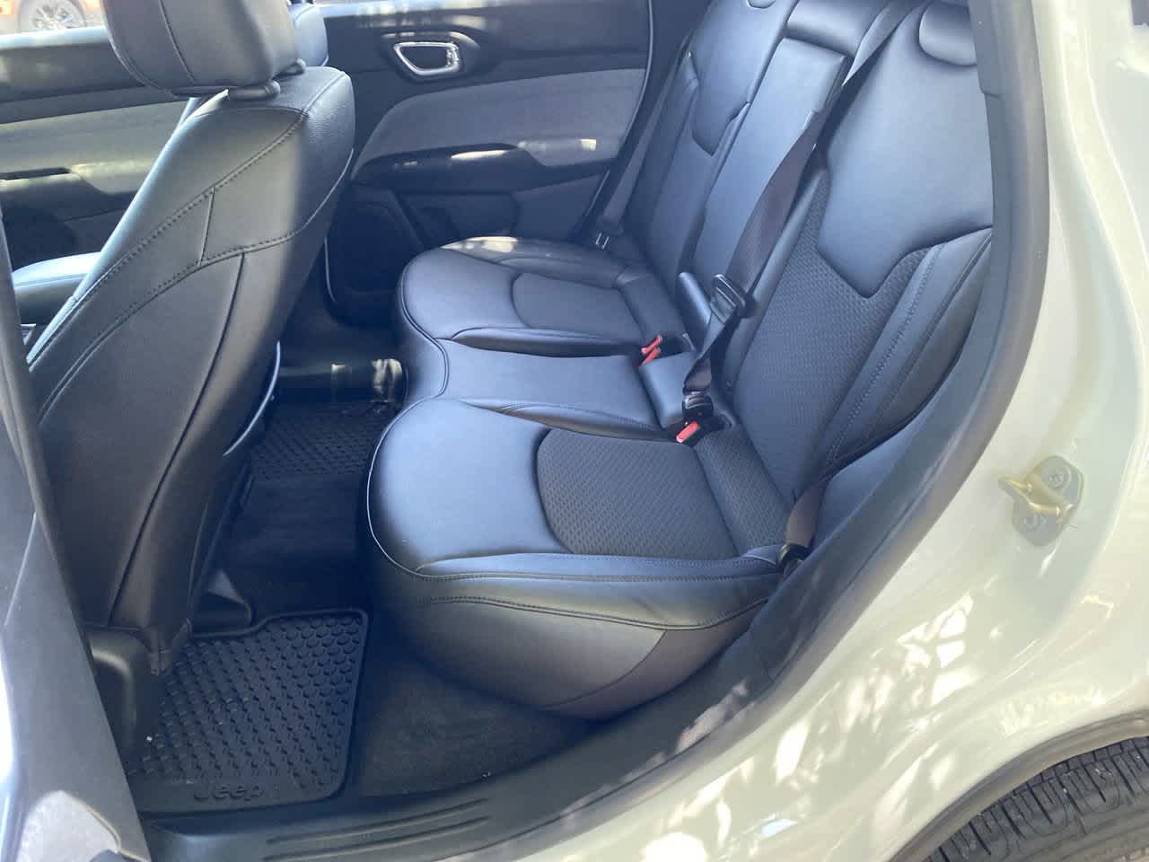 2024 Jeep Compass Latitude photo 14