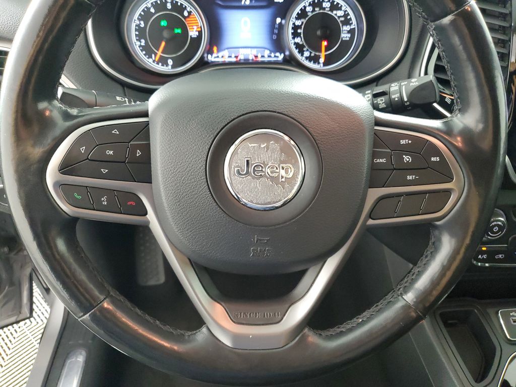 2020 Jeep Cherokee Limited photo 19