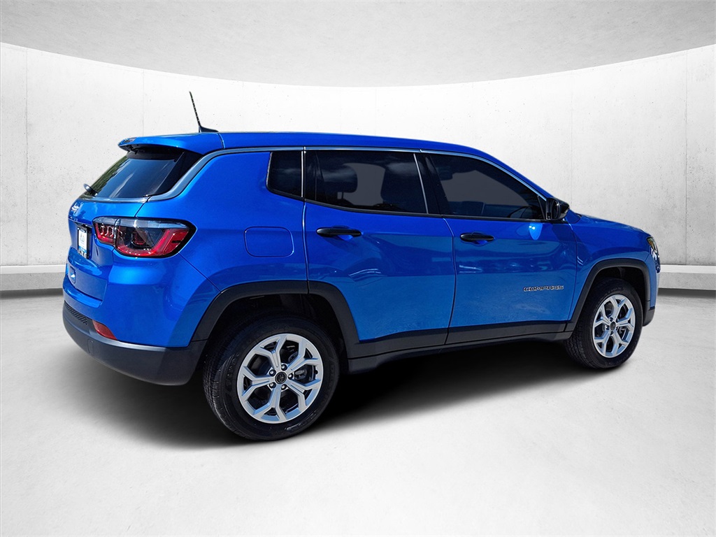 2025 Jeep Compass Sport photo 3