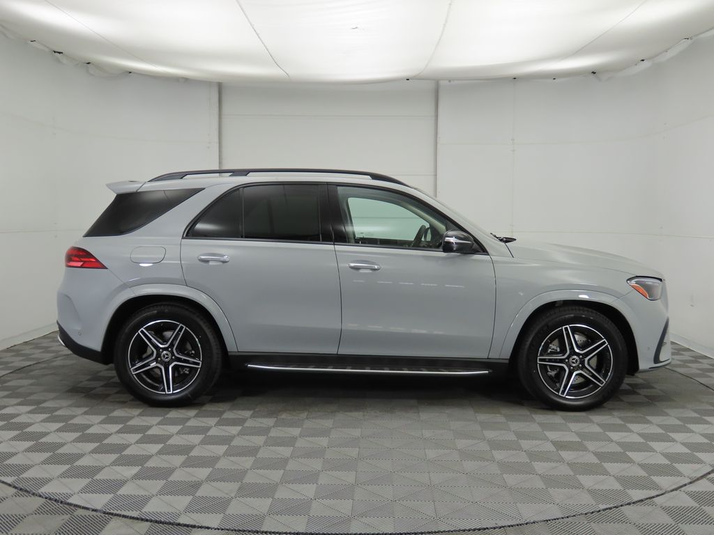 2025 Mercedes Benz GLE 450 4MATIC photo 3