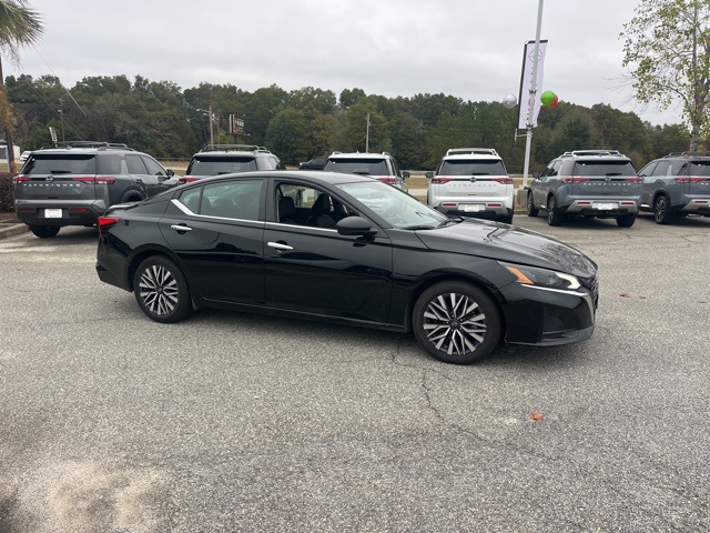 2024 Nissan Altima SV