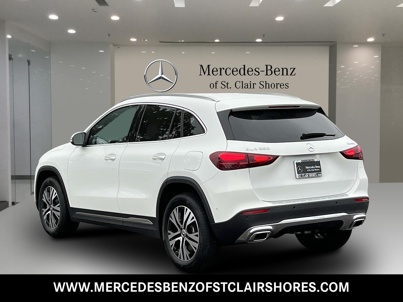 2025 Mercedes Benz GLA 250 4MATIC photo 3