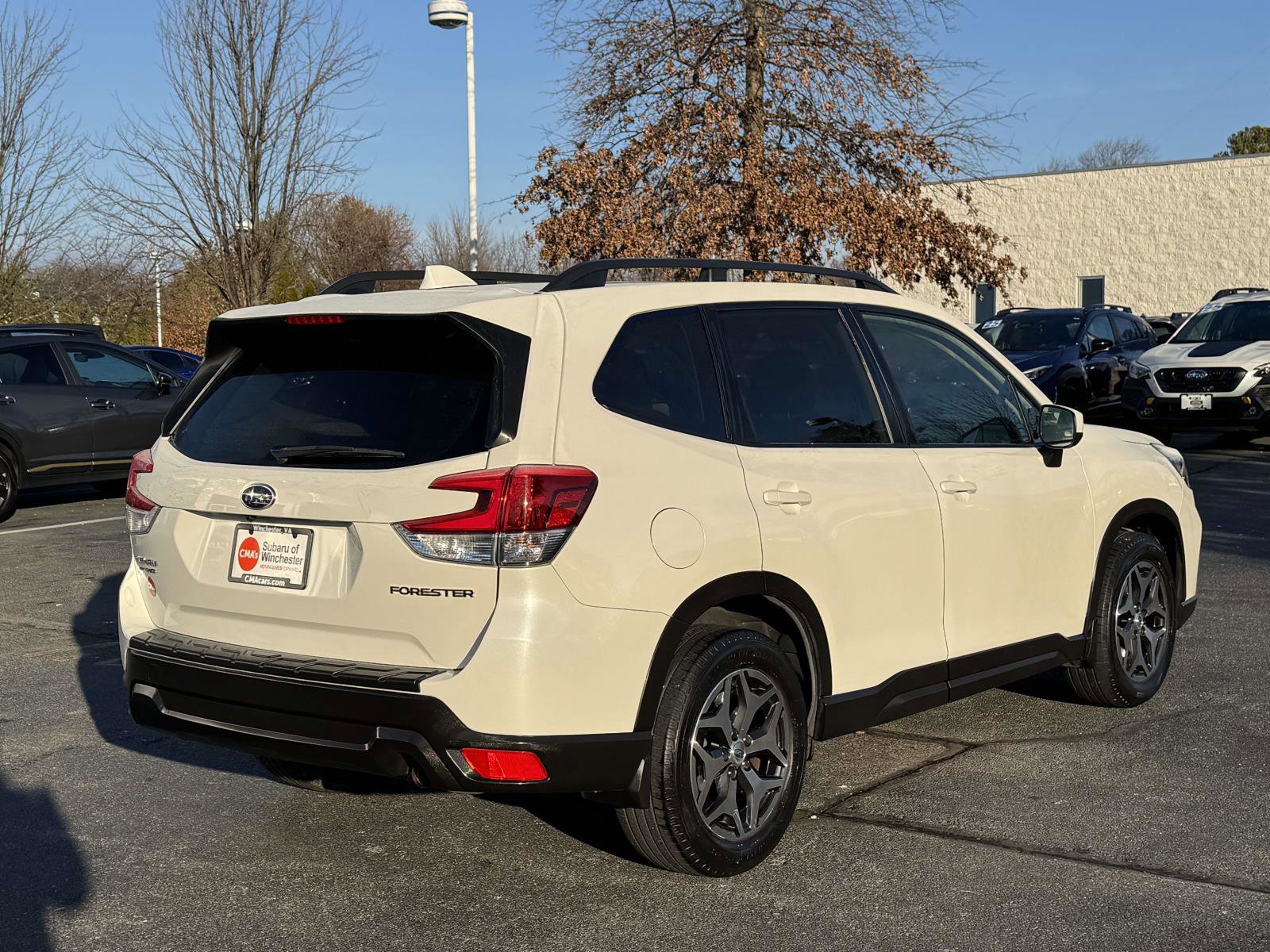 2019 Subaru Forester Premium photo 2