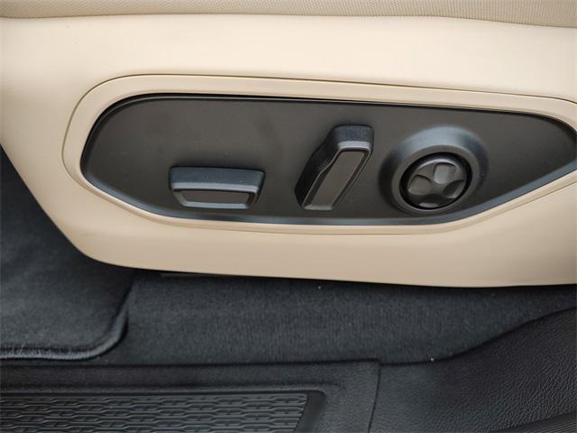 2025 Jeep Grand Cherokee Limited photo 25