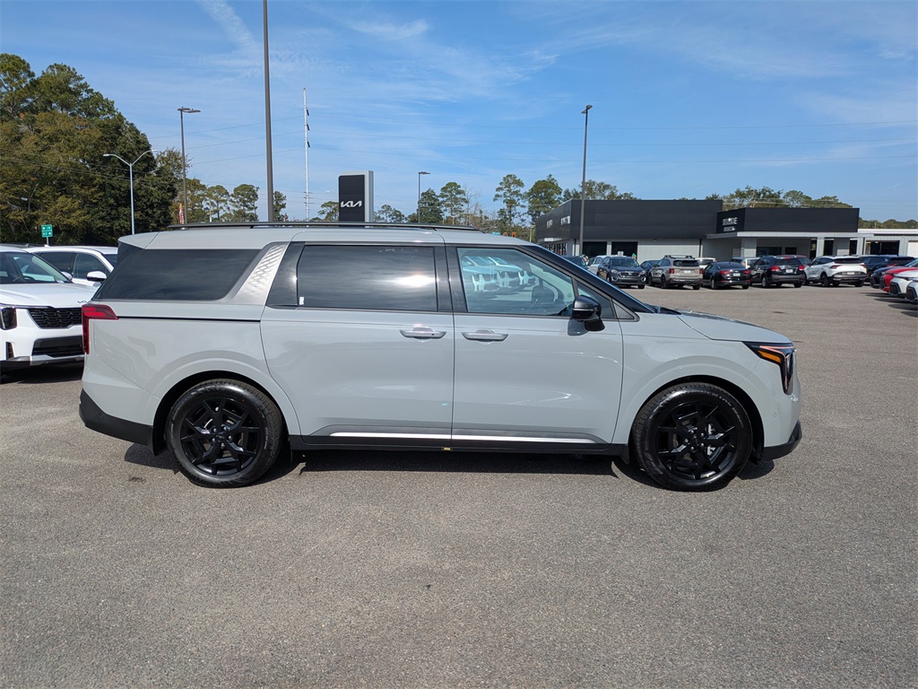 2026 Kia Carnival SX Prestige photo 2
