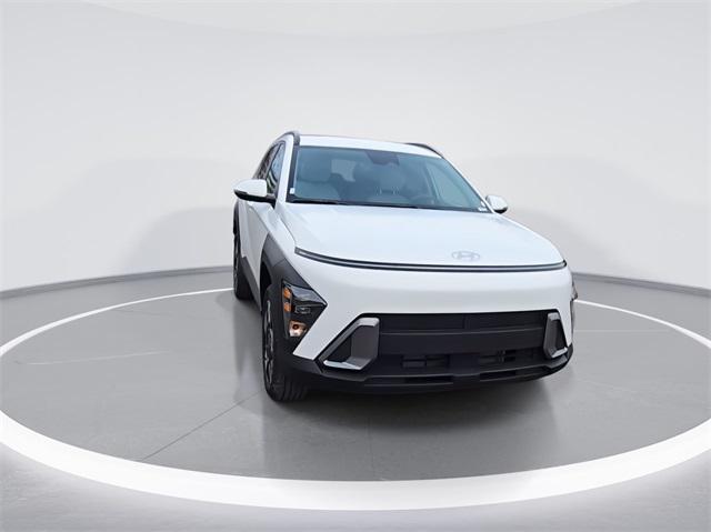 2025 Hyundai Kona SEL photo 3