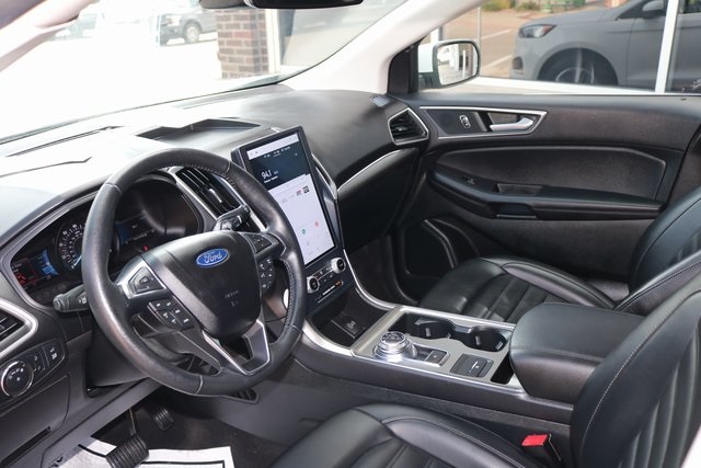 2022 Ford Edge SEL photo 34
