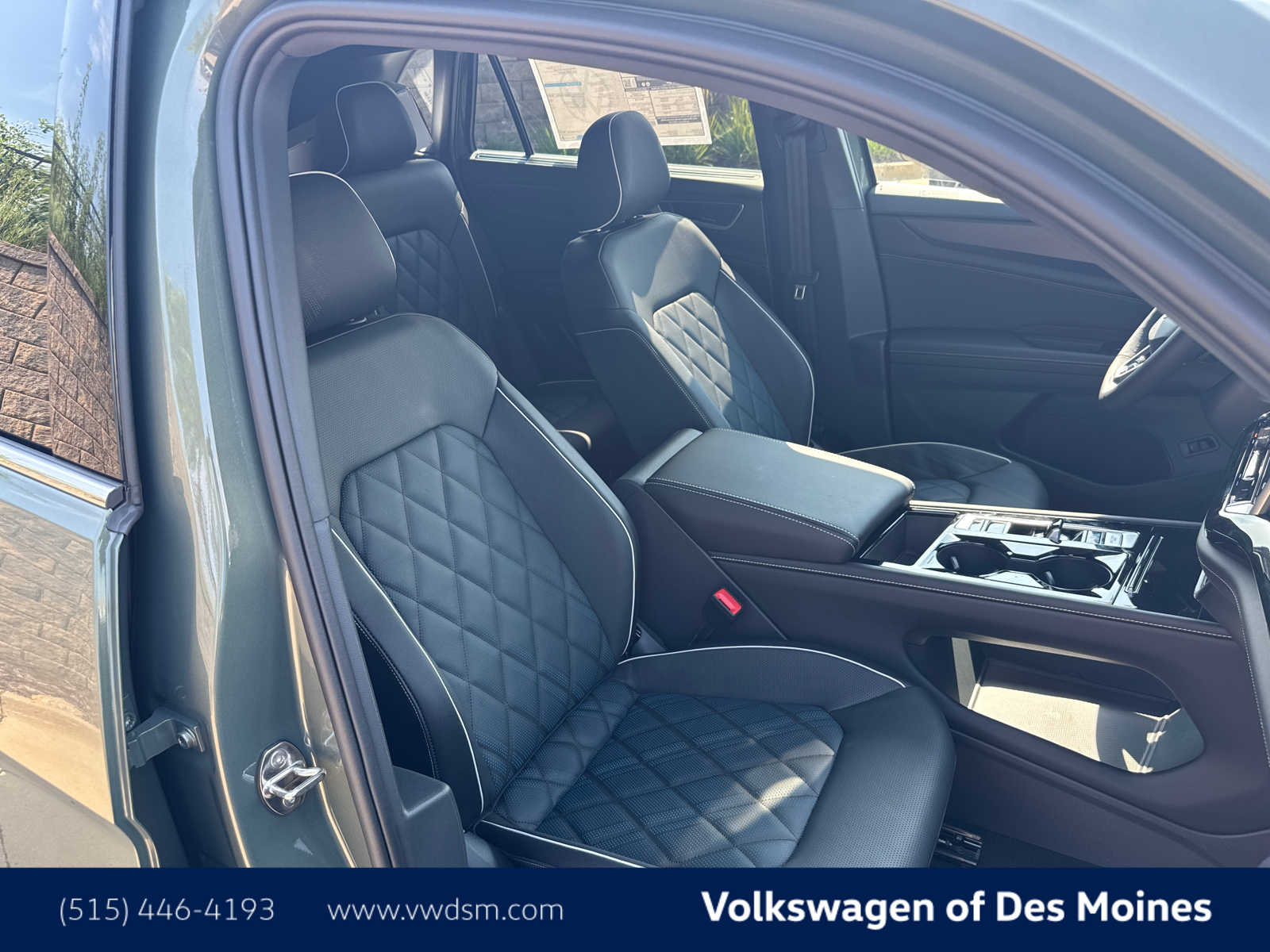 2026 Volkswagen Atlas Cross Sport SEL Premium R-Line photo 12