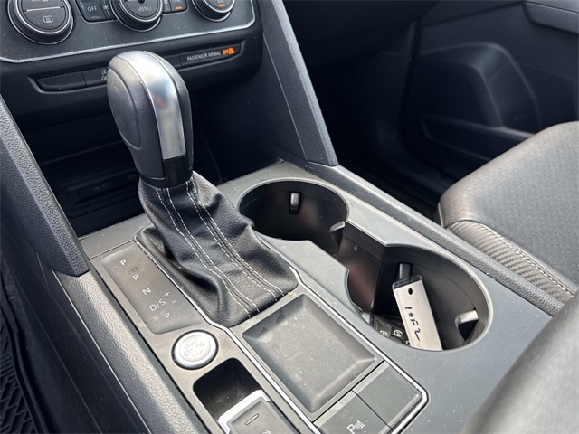 2021 Volkswagen Atlas Cross Sport V6 SE Technology photo 21