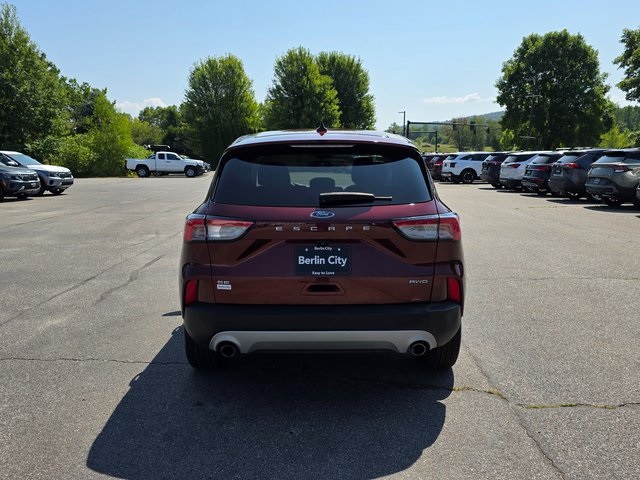 2021 Ford Escape SE photo 3