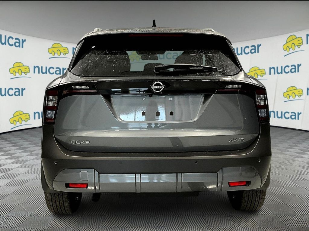 2026 Nissan Kicks SV photo 3