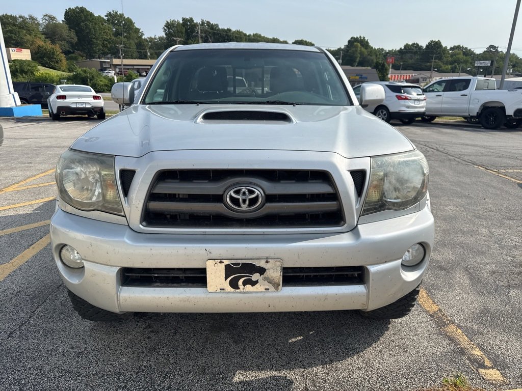 Used 2009 Toyota Tacoma Base with VIN 5TEUU42N79Z668770 for sale in Kansas City