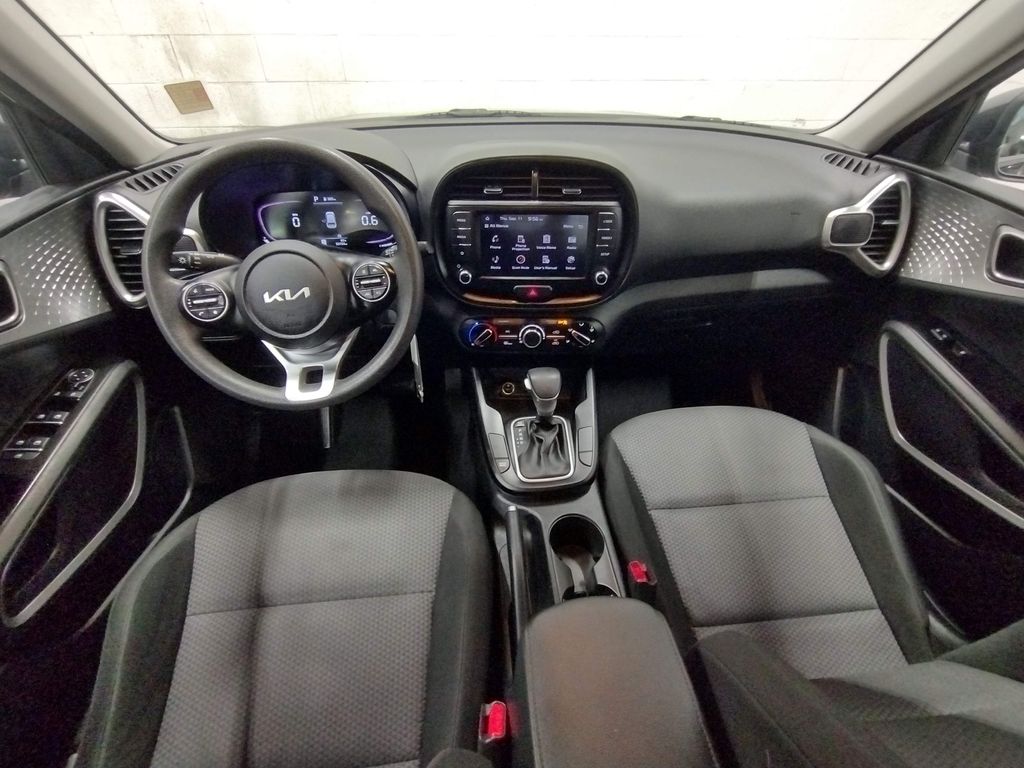 2023 Kia Soul LX photo 29