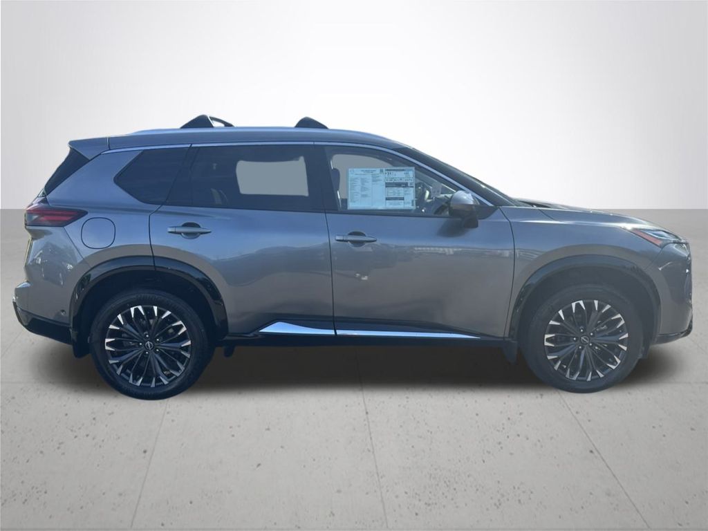 2026 Nissan Rogue Platinum photo 6