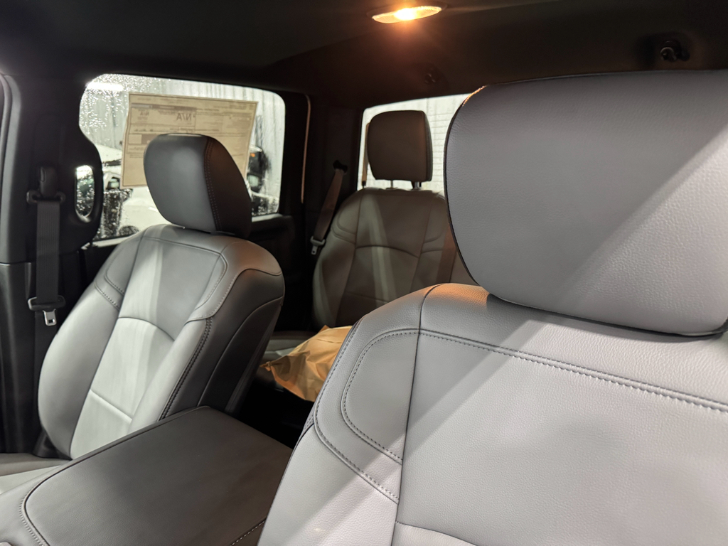 2025 Ram 3500 Tradesman photo 5