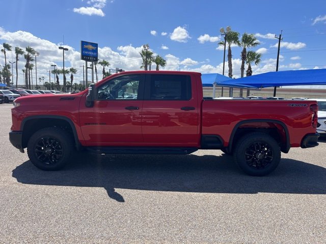 2026 Chevrolet Silverado 2500HD Custom photo 4