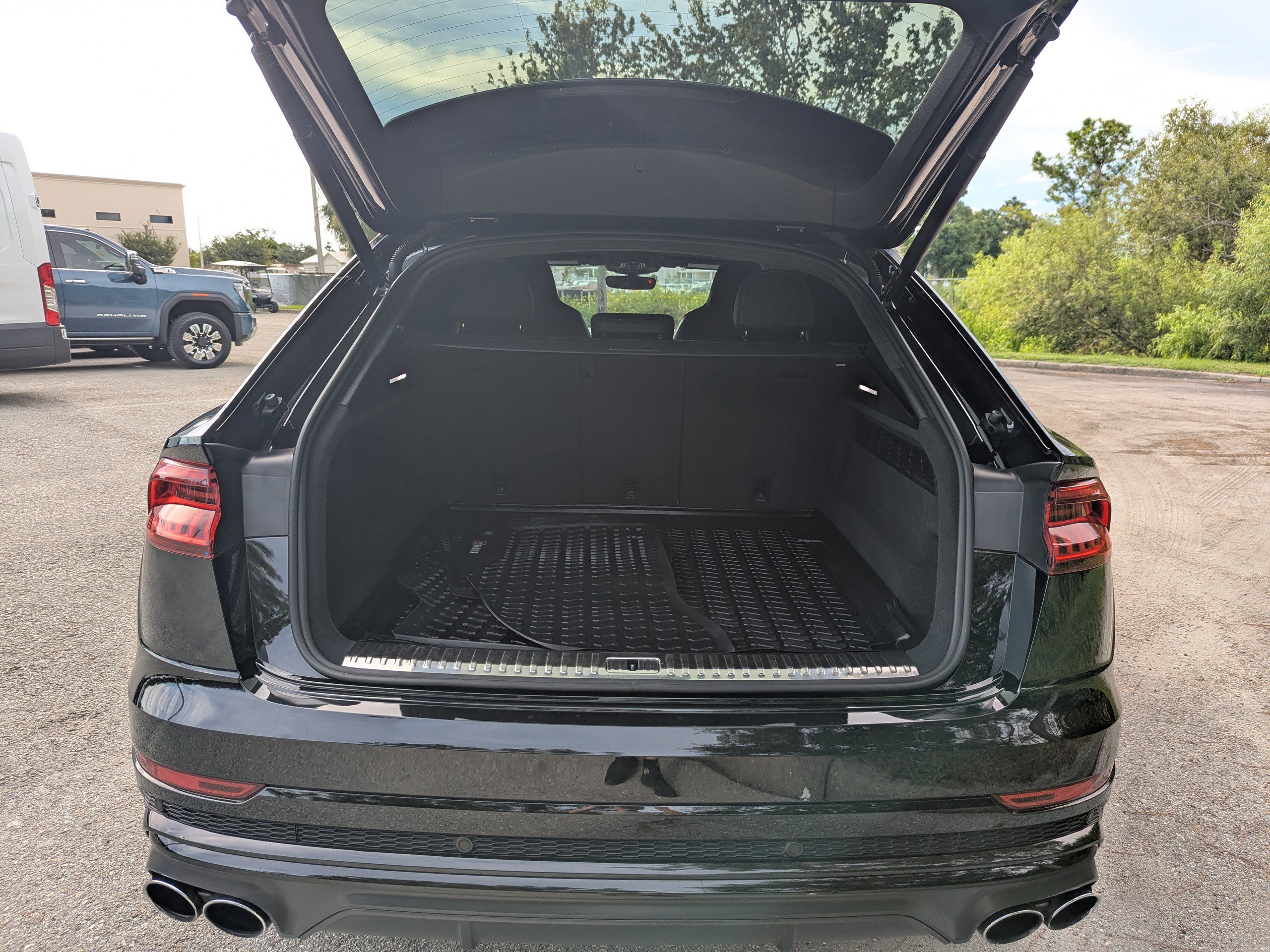 2022 Audi SQ8 Prestige photo 10